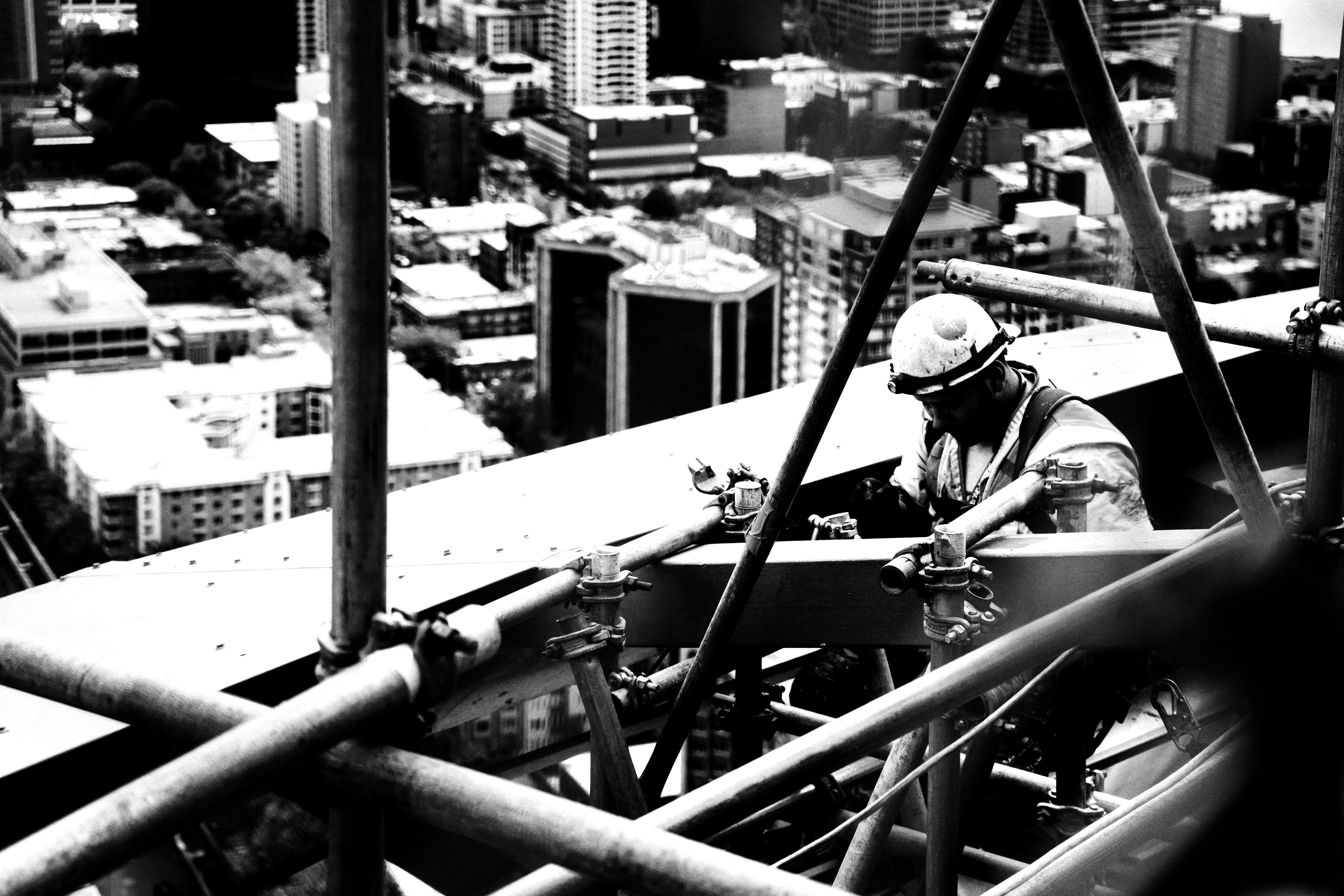Building contractor on site_20_01_2020 17_06_49